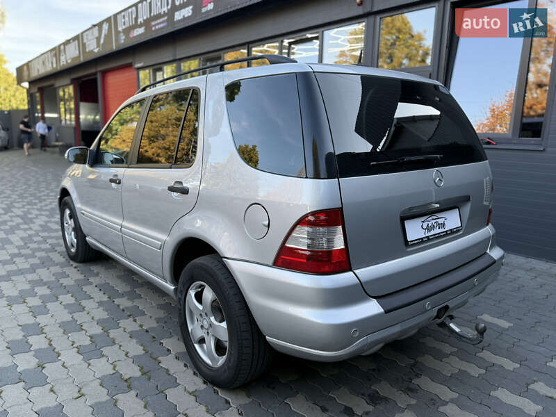 Позашляховик / Кросовер Mercedes-Benz M-Class 2001 в Чернівцях