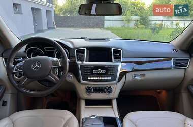 Позашляховик / Кросовер Mercedes-Benz M-Class 2013 в 