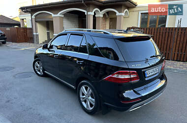 Внедорожник / Кроссовер Mercedes-Benz M-Class 2015 в 