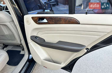 Внедорожник / Кроссовер Mercedes-Benz M-Class 2015 в 