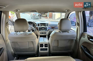 Внедорожник / Кроссовер Mercedes-Benz M-Class 2015 в 