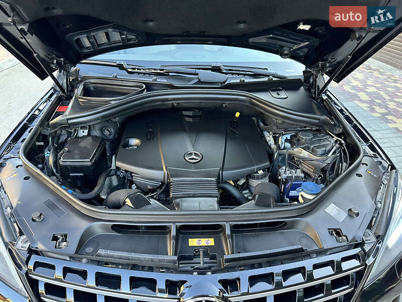 Внедорожник / Кроссовер Mercedes-Benz M-Class 2015 в Броварах