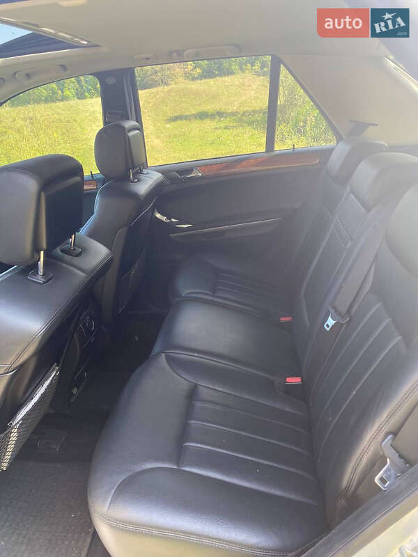 Внедорожник / Кроссовер Mercedes-Benz M-Class 2006 в Киеве