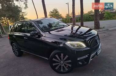Позашляховик / Кросовер Mercedes-Benz M-Class 2014 в 