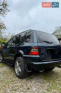 Позашляховик / Кросовер Mercedes-Benz M-Class 1999 в 