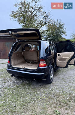 Позашляховик / Кросовер Mercedes-Benz M-Class 1999 в 