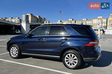 Позашляховик / Кросовер Mercedes-Benz M-Class 2013 в 