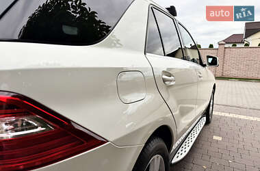 Позашляховик / Кросовер Mercedes-Benz M-Class 2013 в 