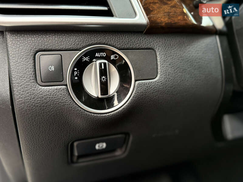 Внедорожник / Кроссовер Mercedes-Benz M-Class 2013 в Черновцах