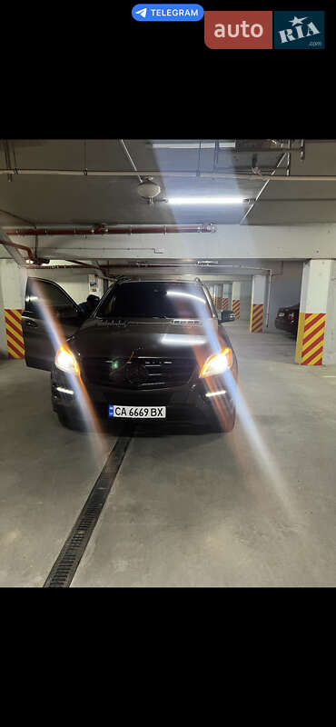 Внедорожник / Кроссовер Mercedes-Benz M-Class 2013 в Черкассах
