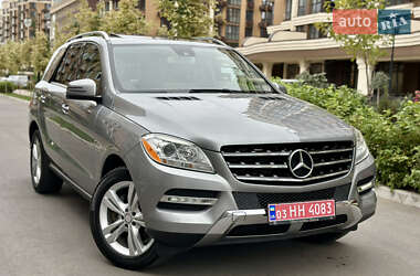 Позашляховик / Кросовер Mercedes-Benz M-Class 2014 в Києві