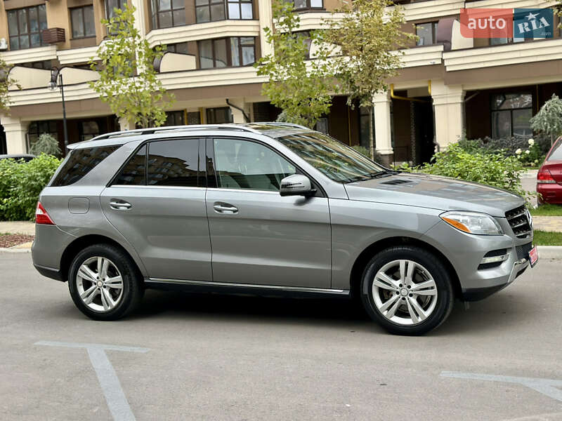 Внедорожник / Кроссовер Mercedes-Benz M-Class 2014 в Киеве
