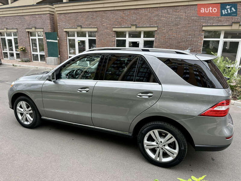 Внедорожник / Кроссовер Mercedes-Benz M-Class 2014 в Киеве