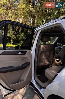 Внедорожник / Кроссовер Mercedes-Benz M-Class 2014 в 