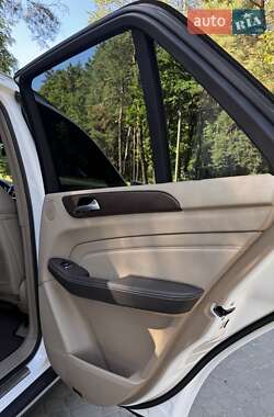 Внедорожник / Кроссовер Mercedes-Benz M-Class 2014 в 