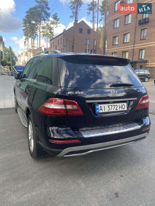 Внедорожник / Кроссовер Mercedes-Benz M-Class 2012 в Ирпене