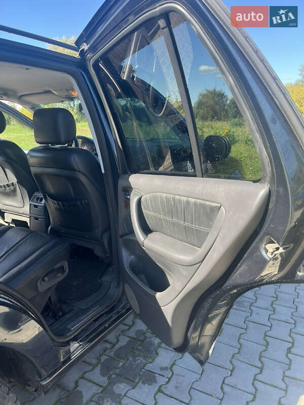Позашляховик / Кросовер Mercedes-Benz M-Class 2001 в Івано-Франківську