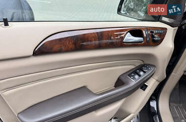 Внедорожник / Кроссовер Mercedes-Benz M-Class 2012 в 