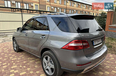 Позашляховик / Кросовер Mercedes-Benz M-Class 2012 в 