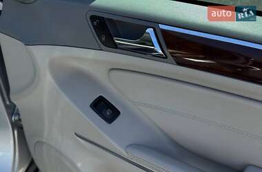 Внедорожник / Кроссовер Mercedes-Benz M-Class 2010 в 