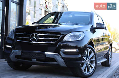 Внедорожник / Кроссовер Mercedes-Benz M-Class 2014 в 