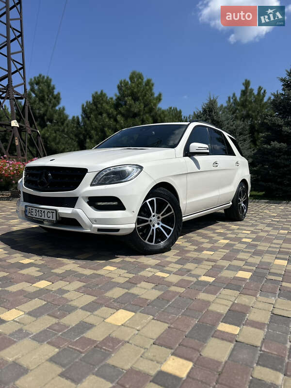 Внедорожник / Кроссовер Mercedes-Benz M-Class 2012 в Днепре