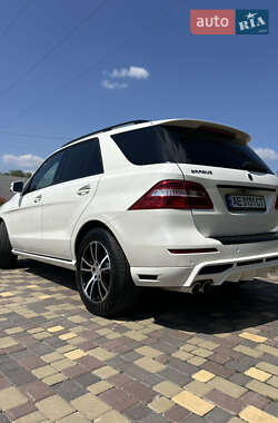 Позашляховик / Кросовер Mercedes-Benz M-Class 2012 в 