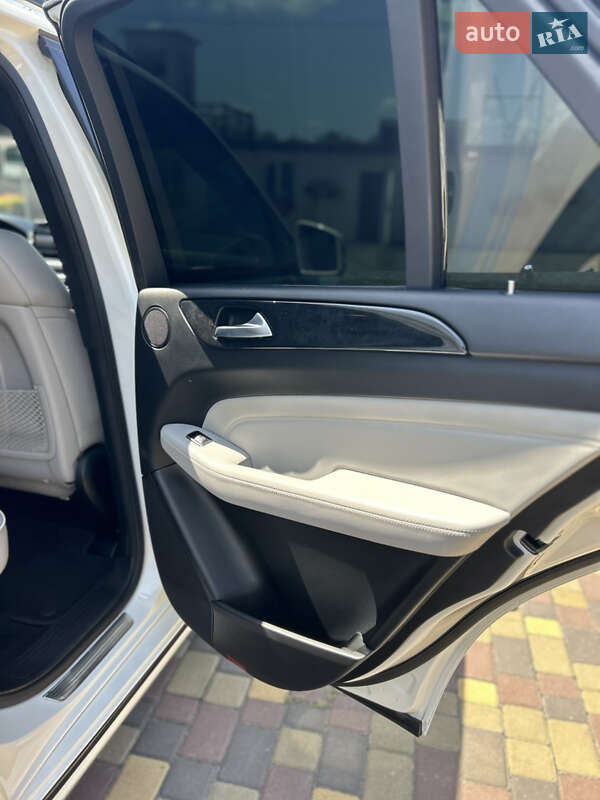 Внедорожник / Кроссовер Mercedes-Benz M-Class 2012 в Днепре