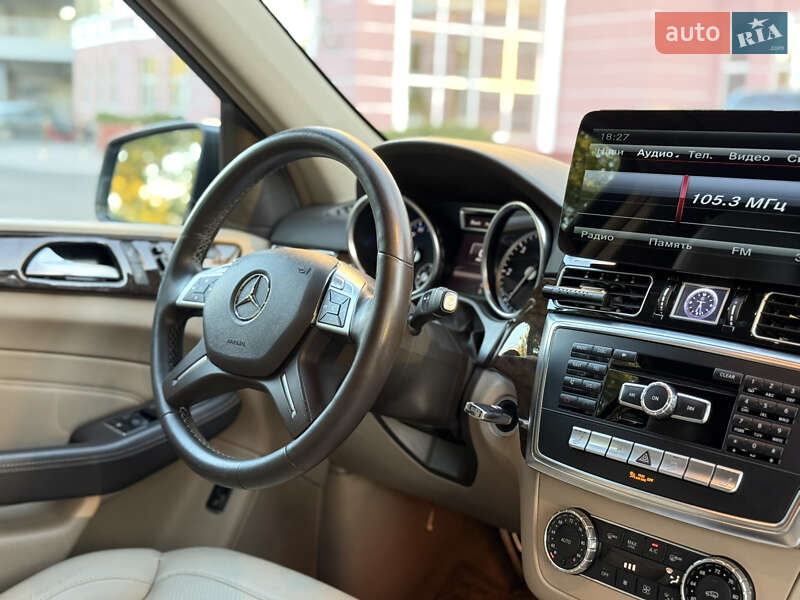 Внедорожник / Кроссовер Mercedes-Benz M-Class 2013 в Одессе