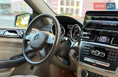 Внедорожник / Кроссовер Mercedes-Benz M-Class 2013 в 
