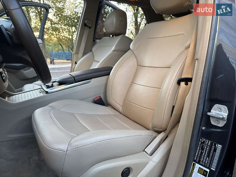 Внедорожник / Кроссовер Mercedes-Benz M-Class 2013 в Одессе