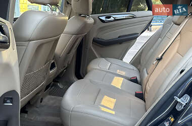 Внедорожник / Кроссовер Mercedes-Benz M-Class 2013 в 