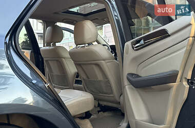 Внедорожник / Кроссовер Mercedes-Benz M-Class 2013 в 