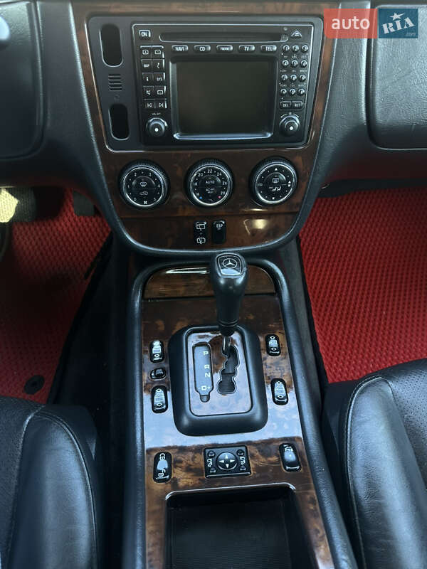 Позашляховик / Кросовер Mercedes-Benz M-Class 2003 в Чернівцях