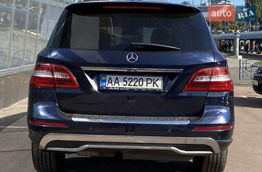 Внедорожник / Кроссовер Mercedes-Benz M-Class 2013 в 