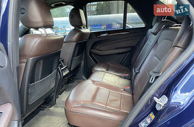 Внедорожник / Кроссовер Mercedes-Benz M-Class 2013 в 