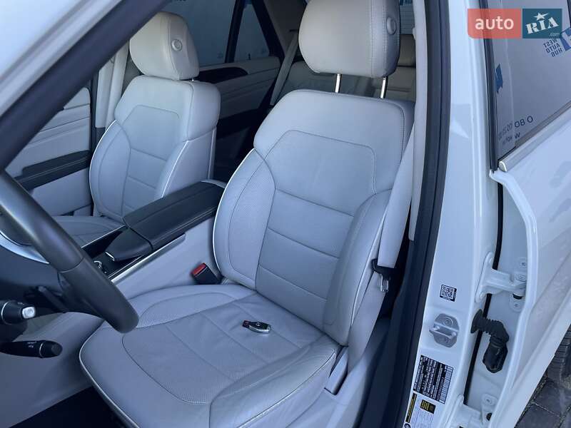 Позашляховик / Кросовер Mercedes-Benz M-Class 2013 в Луцьку