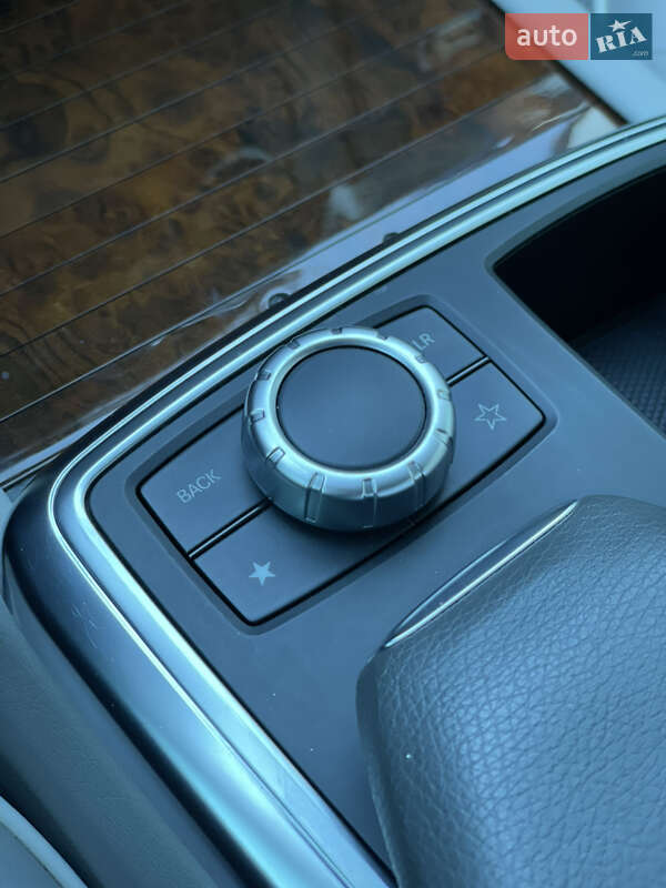 Позашляховик / Кросовер Mercedes-Benz M-Class 2013 в Луцьку