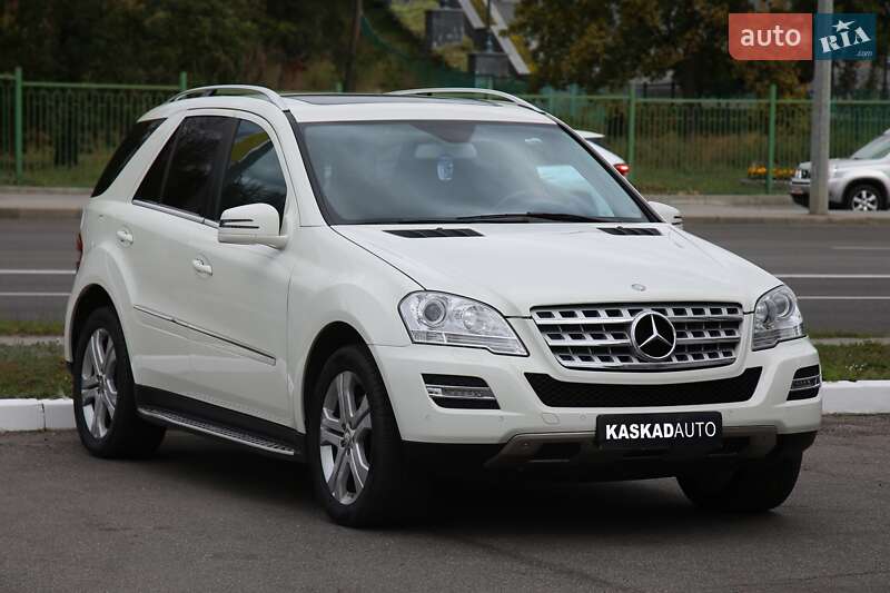 Внедорожник / Кроссовер Mercedes-Benz M-Class 2010 в Харькове