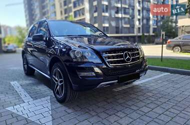 Внедорожник / Кроссовер Mercedes-Benz M-Class 2011 в Ивано-Франковске