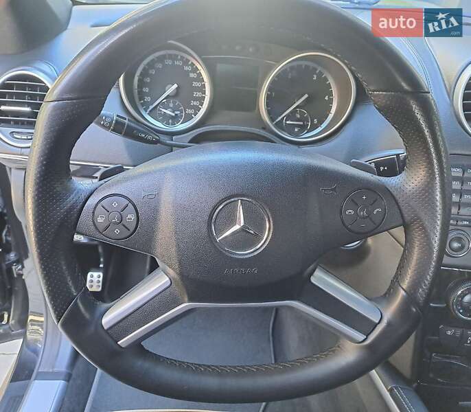 Позашляховик / Кросовер Mercedes-Benz M-Class 2011 в Івано-Франківську