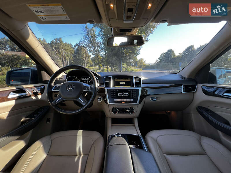 Позашляховик / Кросовер Mercedes-Benz M-Class 2012 в Дубні