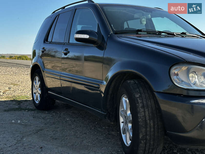 Внедорожник / Кроссовер Mercedes-Benz M-Class 2002 в Павлограде