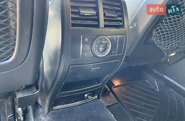 Позашляховик / Кросовер Mercedes-Benz M-Class 2006 в 