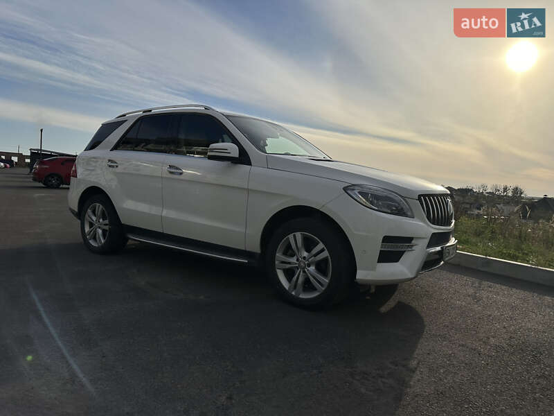 Внедорожник / Кроссовер Mercedes-Benz M-Class 2015 в Звягеле фото 8 Внедорожник / Кроссовер Mercedes-Benz M-Class 2015 в Звягеле