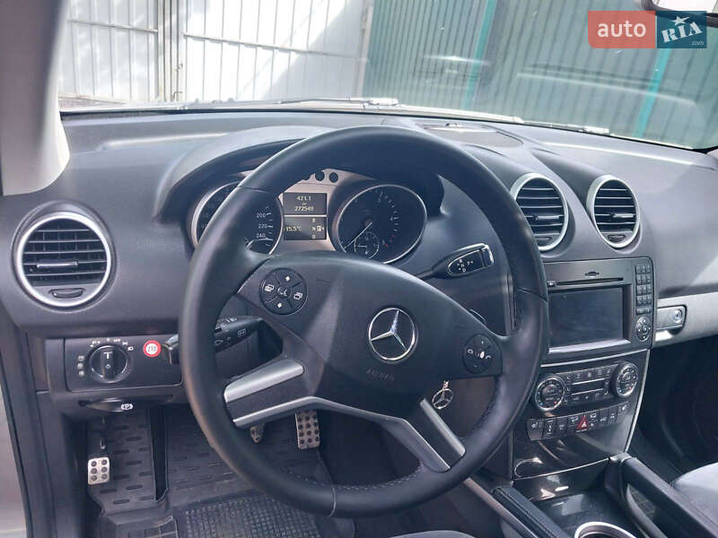 Внедорожник / Кроссовер Mercedes-Benz M-Class 2009 в Виннице