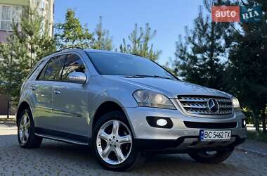 Позашляховик / Кросовер Mercedes-Benz M-Class 2005 в Івано-Франківську