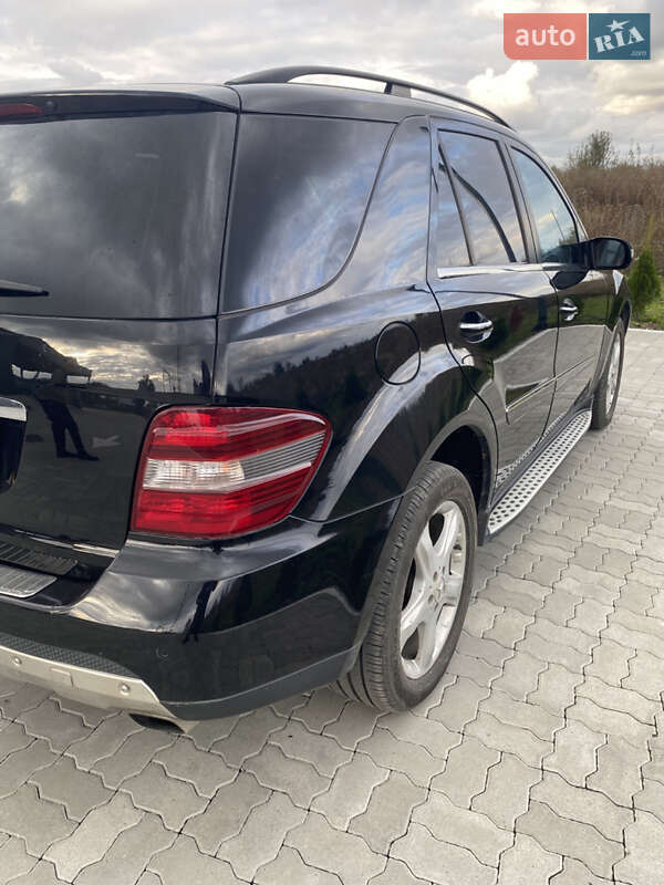 Внедорожник / Кроссовер Mercedes-Benz M-Class 2007 в Лопатине
