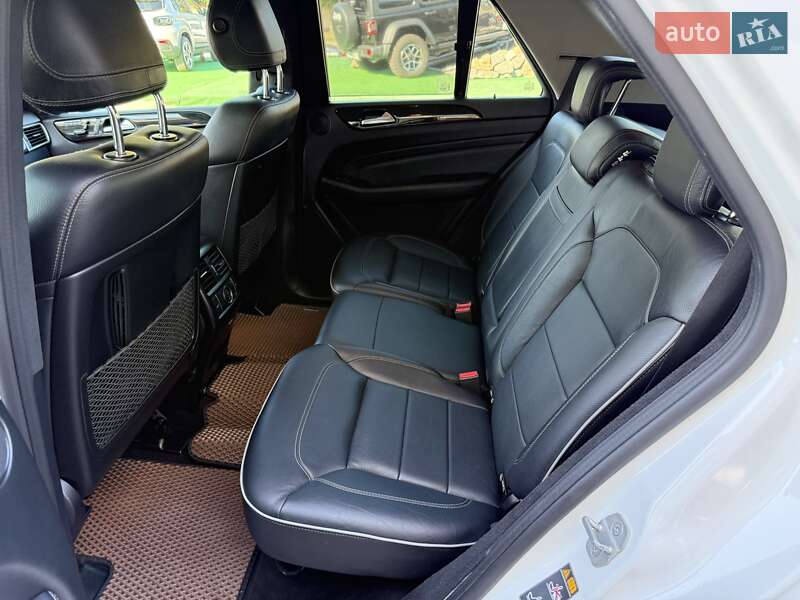 Позашляховик / Кросовер Mercedes-Benz M-Class 2013 в Одесі