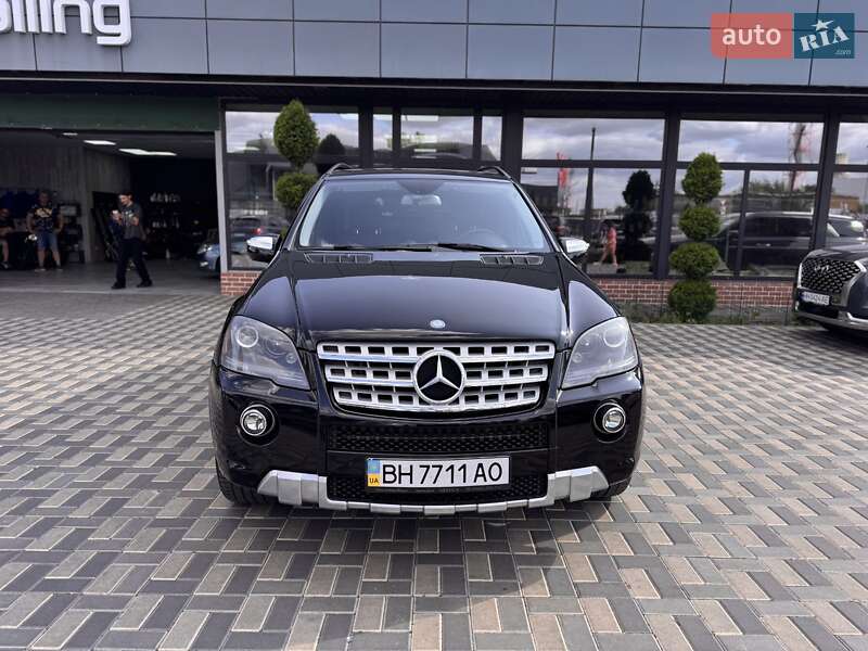 Mercedes-Benz M-Class 2009